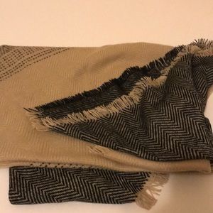 Black and Tan blanket scarf